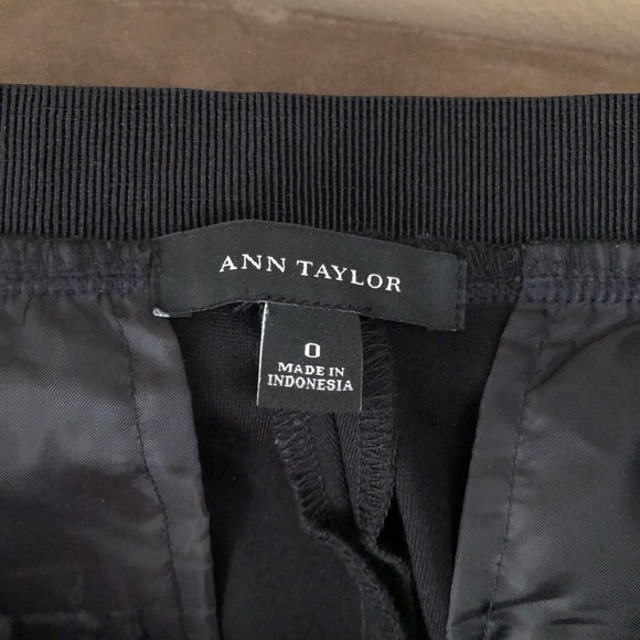 Ann Taylor Leather Cropped Pants - Picture 4 of 4